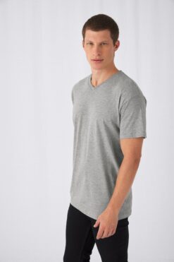 Alternative view of B&C - V-Ausschnitt T-Shirt - TU006